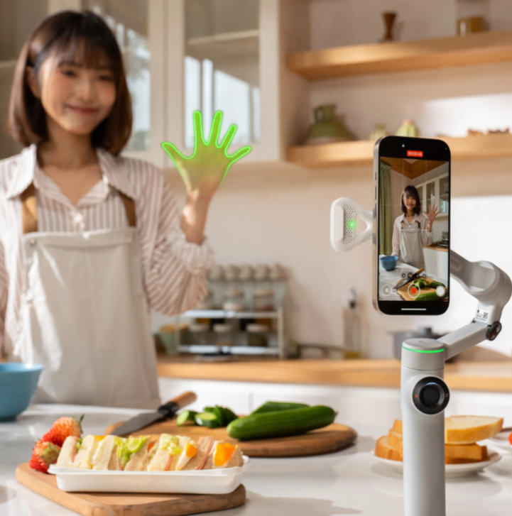 Insta360 Flow 2 Series AI Tracker
